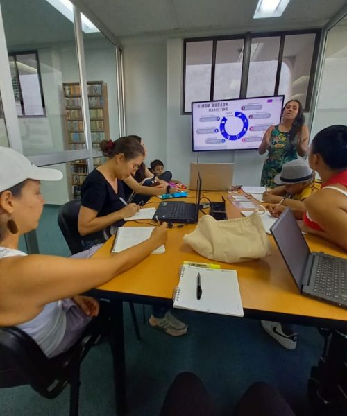 taller marketing , asesoría a empresarios ibague - Lorena Ayala